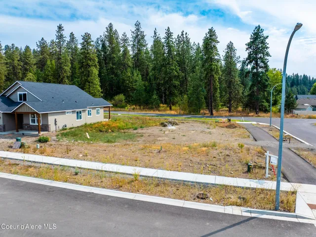 $764,000 | 4422 East Savea Lane, Post Falls, ID 83854