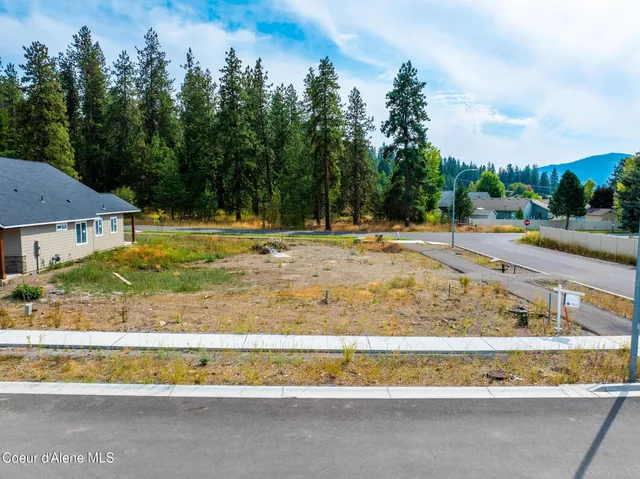 $764,000 | 4422 East Savea Lane, Post Falls, ID 83854
