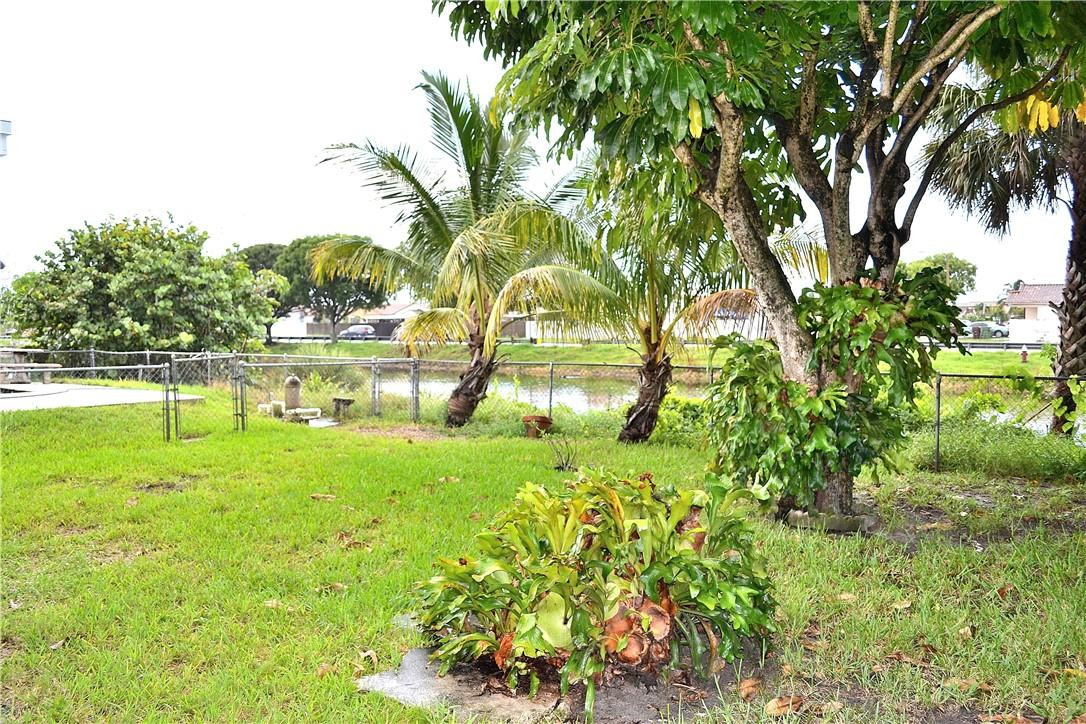 980 West 45th Place Hialeah, FL 33012 - Photo 11 of 16 Photo 11