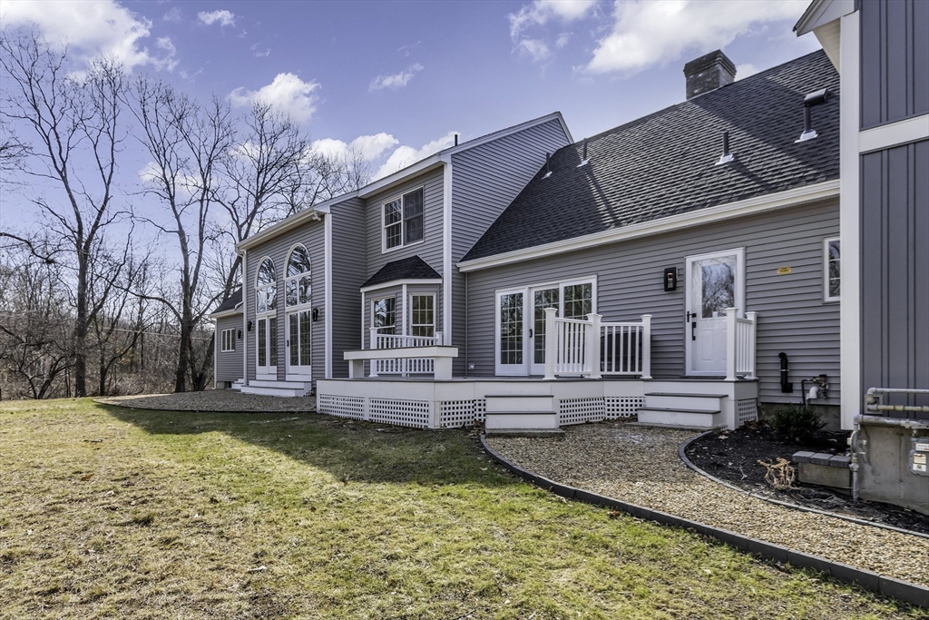 30 Anne Road North Andover, MA 01845 - Photo 4 of 42