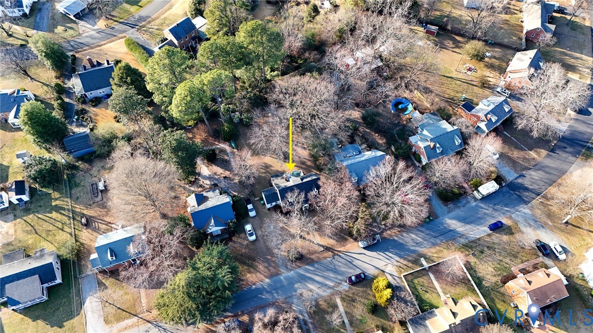 6020 Bonneau Road Richmond, VA 23227 - Photo 31 of 36 an aerial view of residential houses with outdoor space