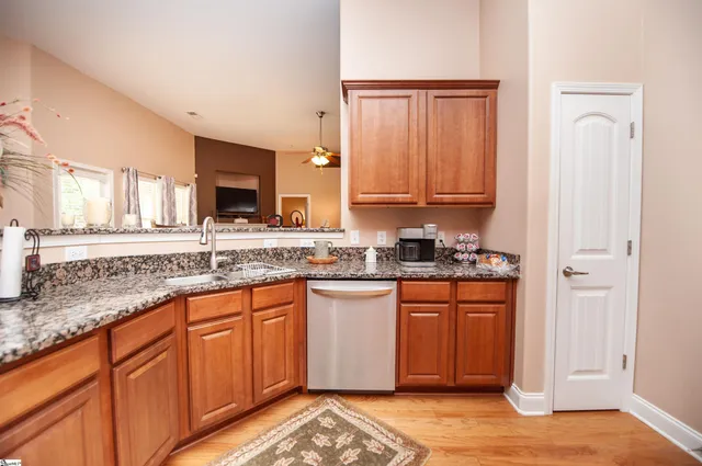 $359,900 | 572 Ellsmere Way, Moore, SC 29369