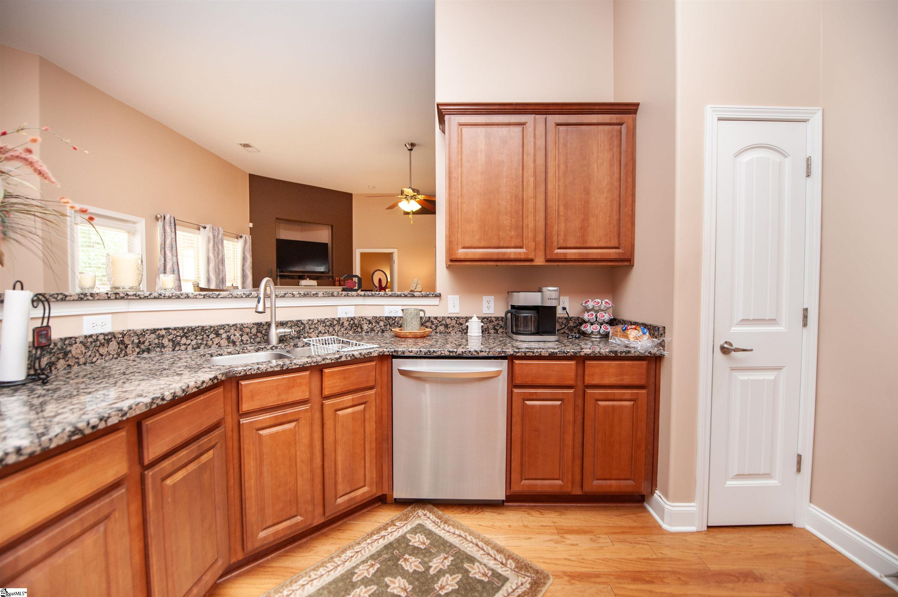 572 Ellsmere Way Moore, SC 29369 - Photo 32 of 44