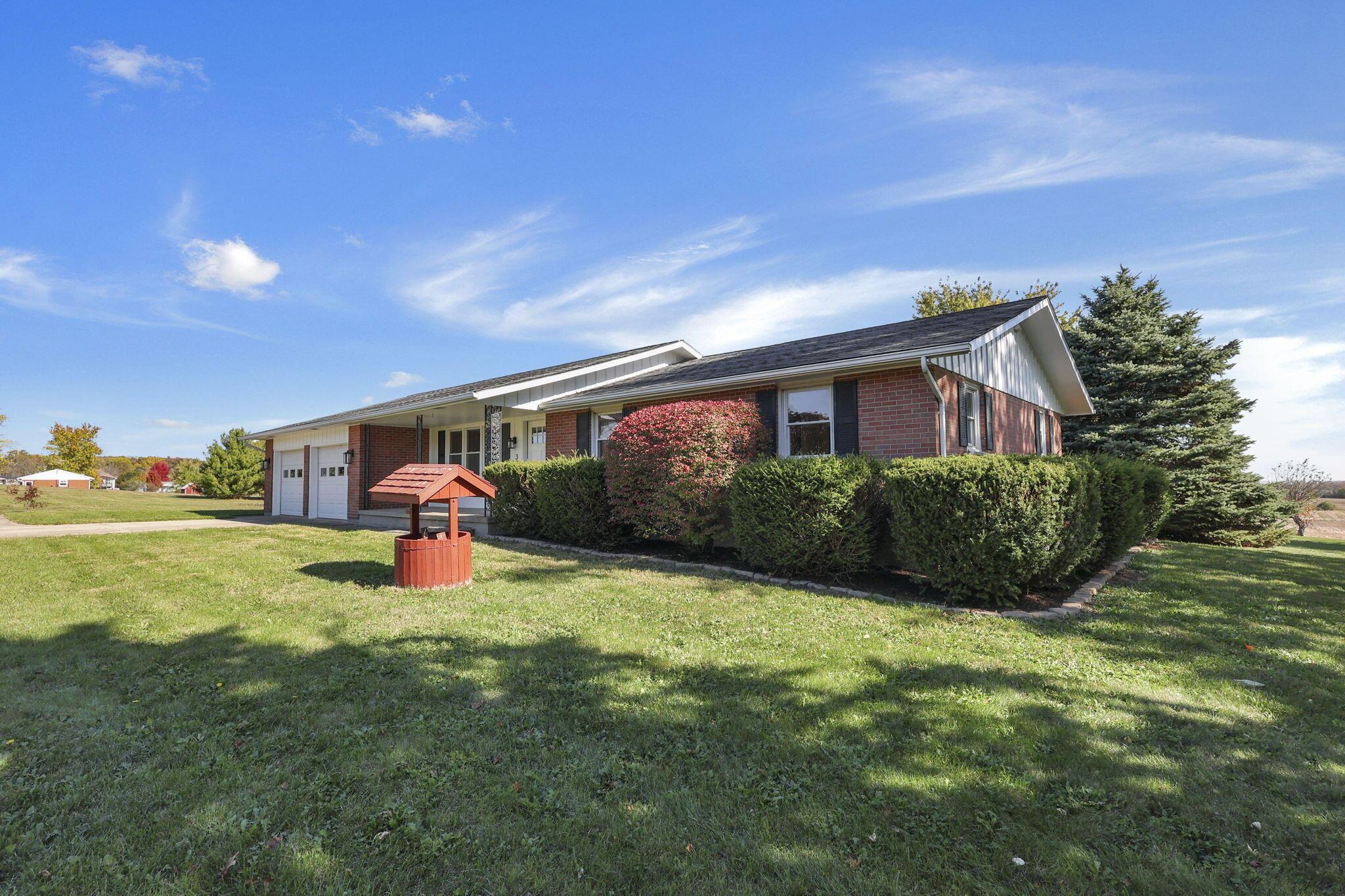 3755 Hawk Road Mechanicsburg, OH 43044 - Photo 4 of 42 4-web-or-mls-G02A0932