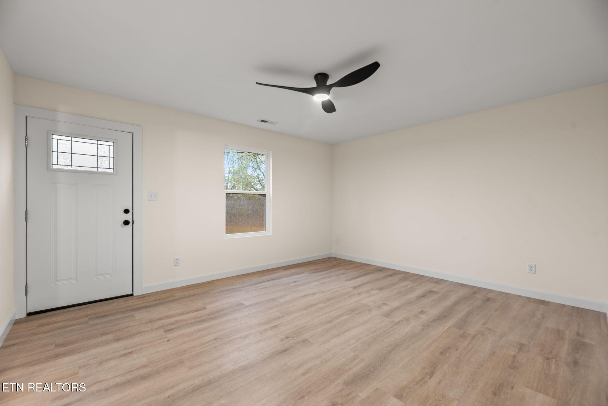 4801 Rowan Road Knoxville, TN 37912 - Photo 14 of 30 14-web-or-mls-Rowan4801 (31)