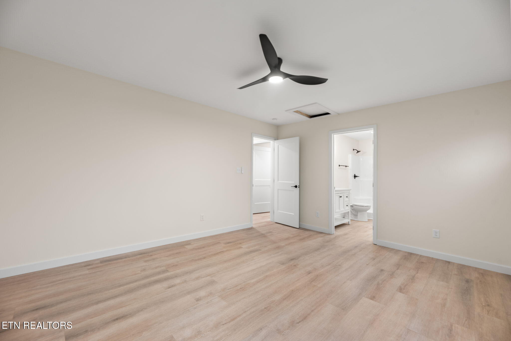 4801 Rowan Road Knoxville, TN 37912 - Photo 15 of 30 15-web-or-mls-Rowan4801 (34)