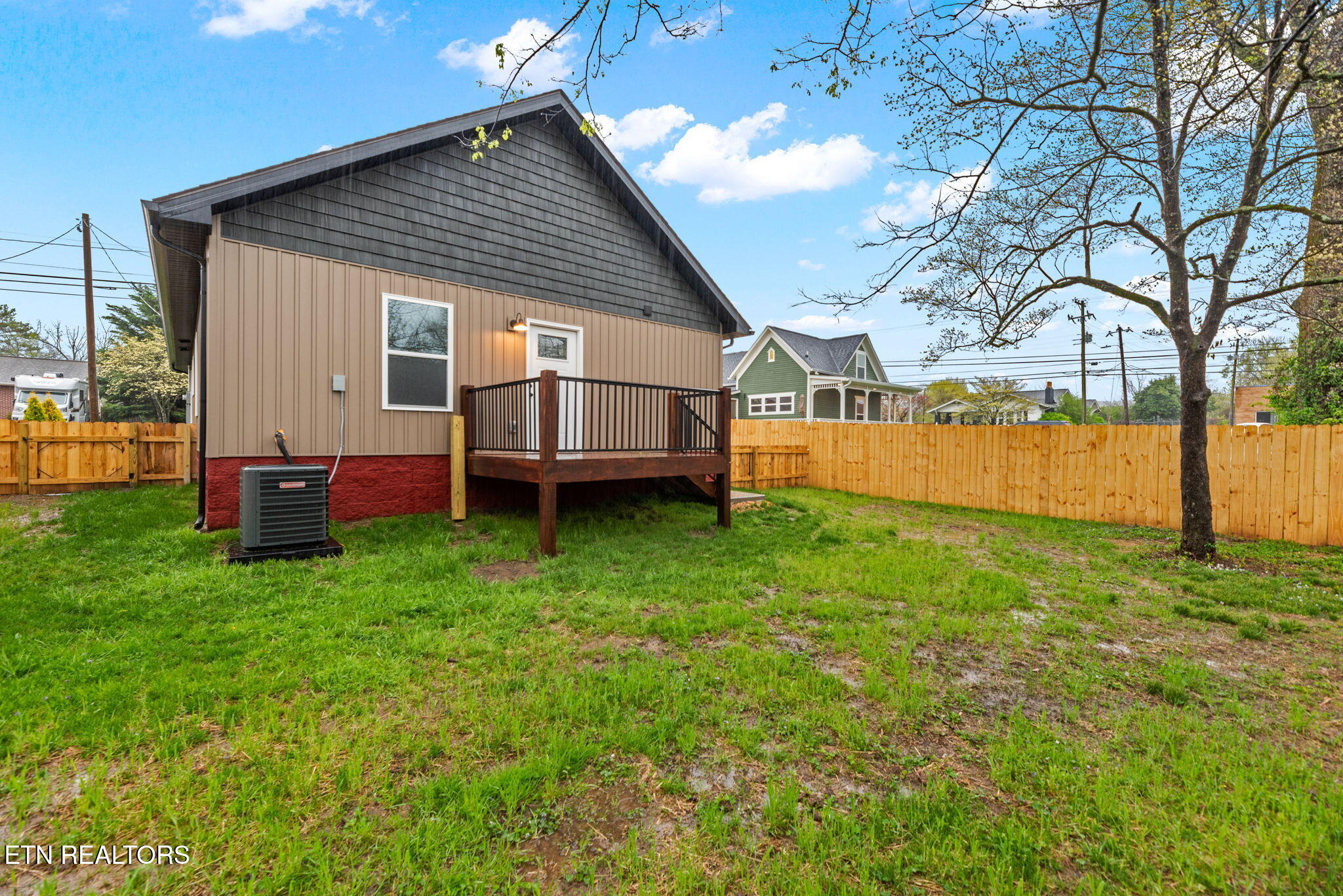 4801 Rowan Road Knoxville, TN 37912 - Photo 26 of 30 26-web-or-mls-Rowan4801 (64)