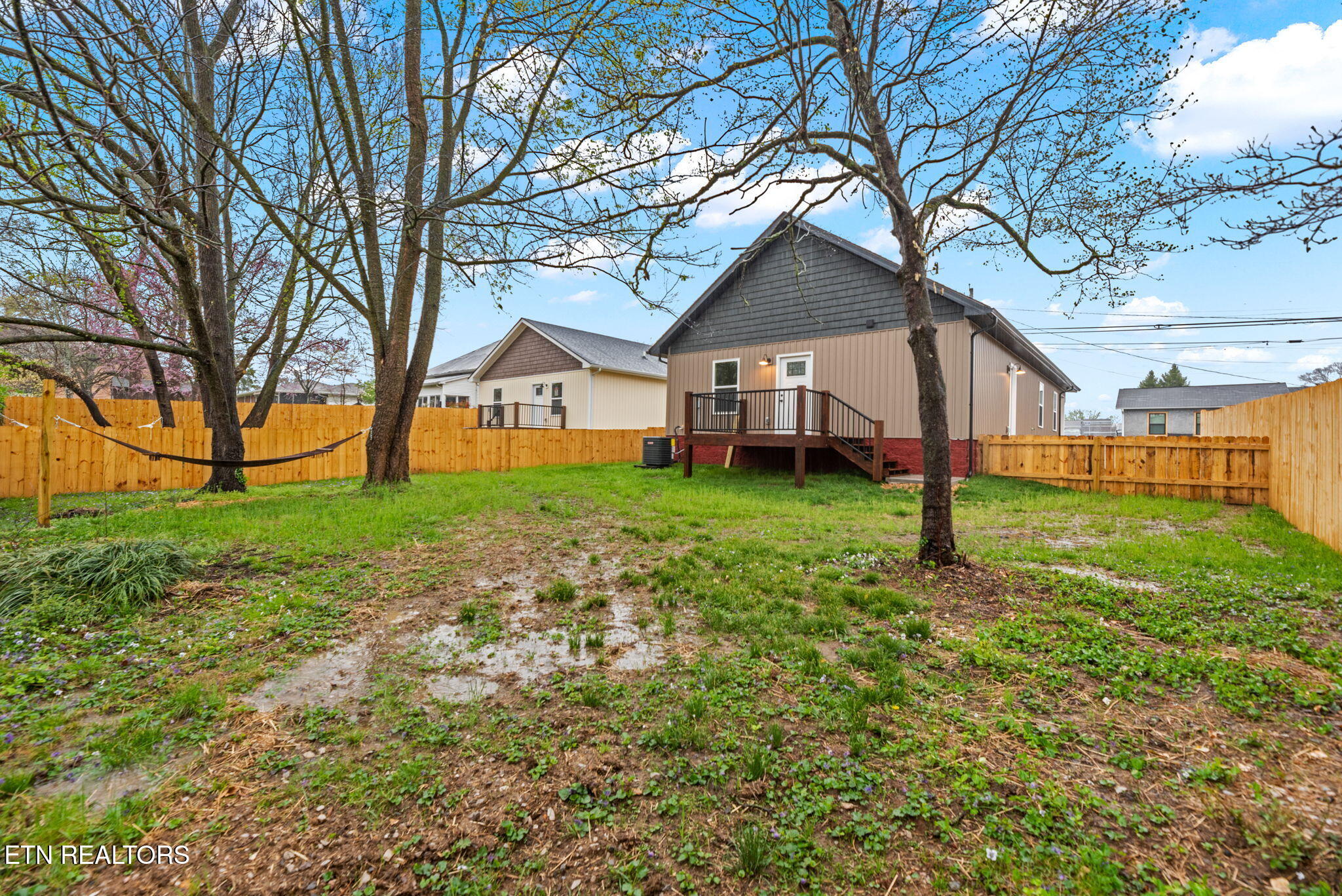 4801 Rowan Road Knoxville, TN 37912 - Photo 28 of 30 28-web-or-mls-Rowan4801 (70)
