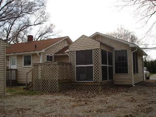 8750 Summerfield Road Lambertville, MI 48144 - Photo 2 of 5 350590-1.JPG