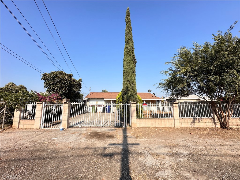 5238 North Roxburgh Avenue Azusa, CA 91702 - Photo 1 of 1 Gallery Image 1