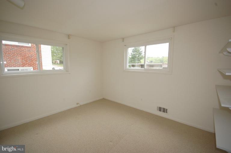 2810 Steele Road Baltimore, MD 21209 - Photo 13 of 17 Bedroom