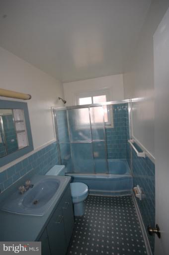 2810 Steele Road Baltimore, MD 21209 - Photo 15 of 17 Bath