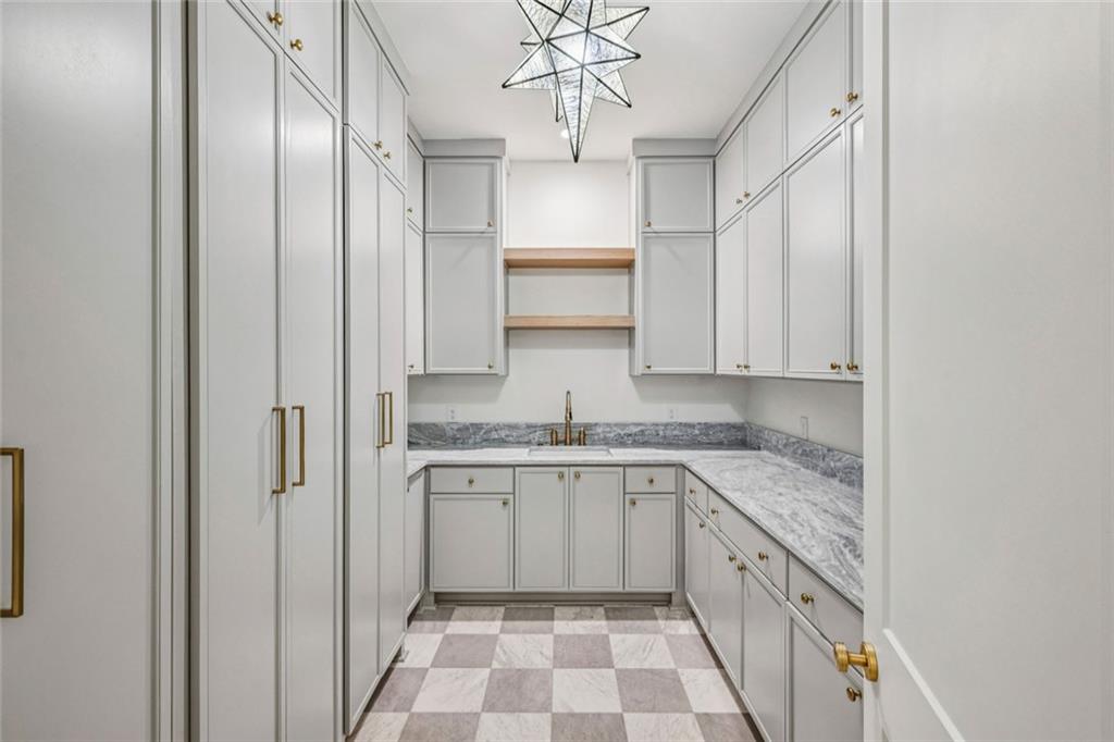 2854 North Thompson Road Northeast Brookhaven, GA 30319 - Photo 14 of 34