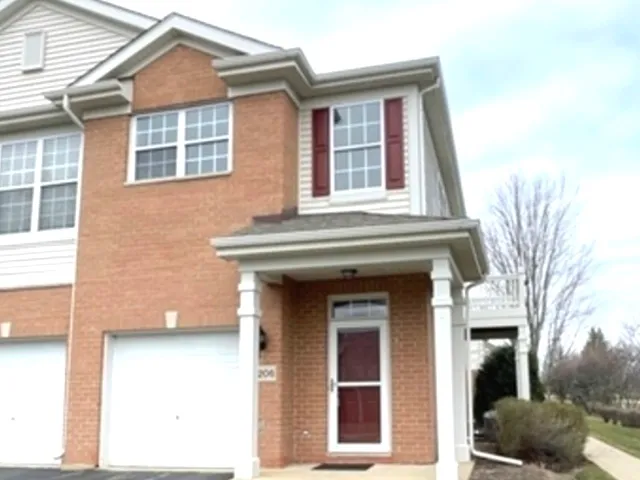 $1,900 | 4206 Savoy Lane, Unit 4206, McHenry, IL 60050