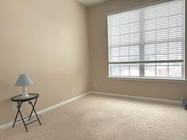 $1,900 | 4206 Savoy Lane, Unit 4206, McHenry, IL 60050