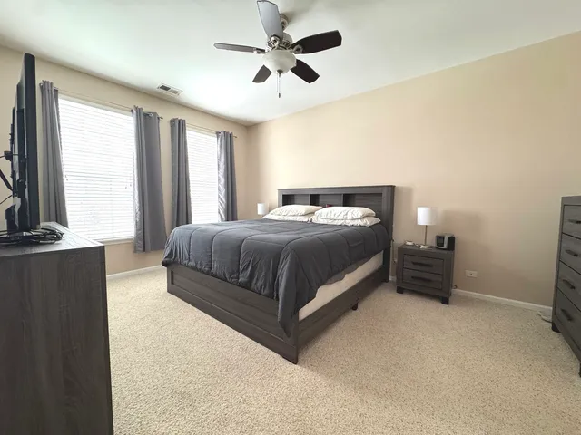 $1,900 | 4206 Savoy Lane, Unit 4206, McHenry, IL 60050