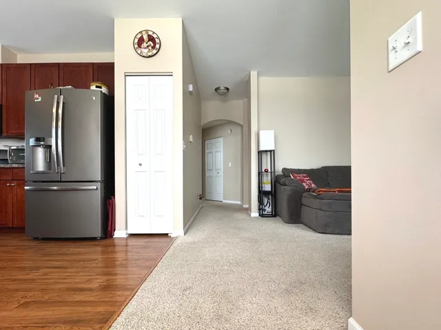 $1,900 | 4206 Savoy Lane, Unit 4206, McHenry, IL 60050