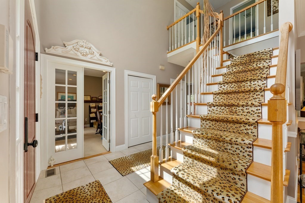 7 Joshua Path Natick, MA 01760 - Photo 2 of 34 Gallery Image 2