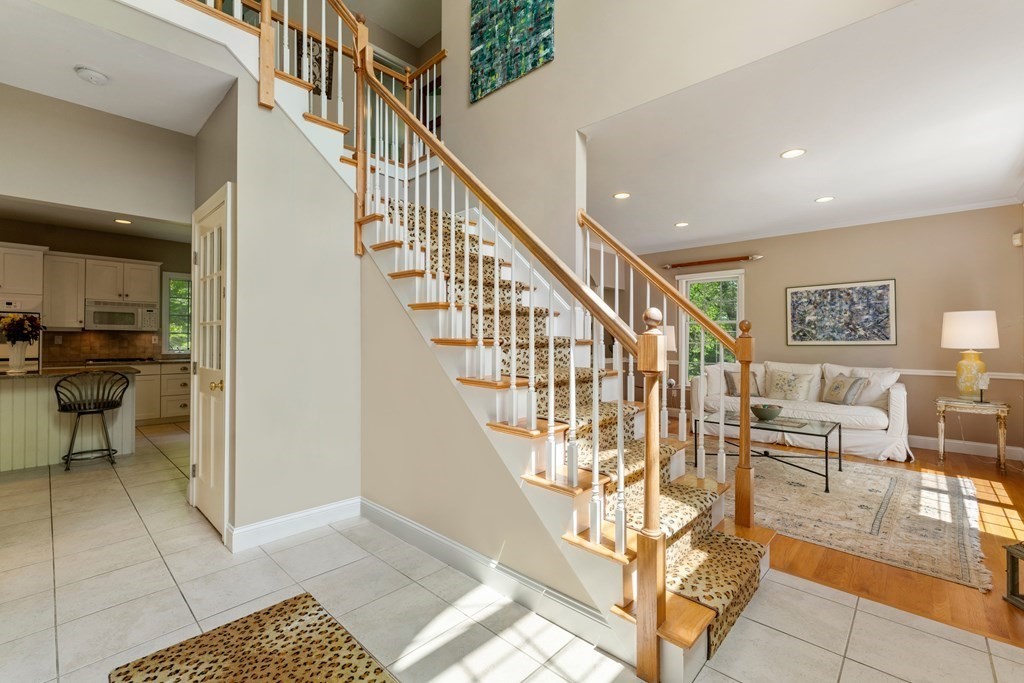 7 Joshua Path Natick, MA 01760 - Photo 3 of 34 Gallery Image 3