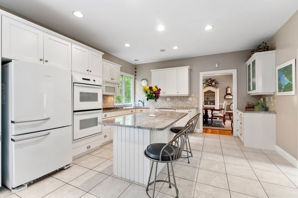 7 Joshua Path Natick, MA 01760 - Photo 9 of 34 Gallery Image 9