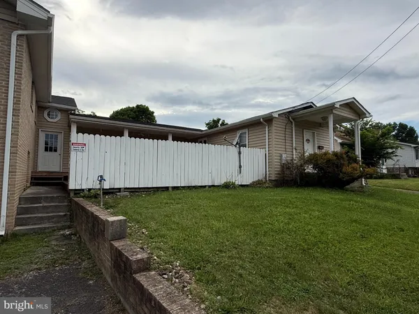 $265,000 | 36 Water Street, Petersburg, WV 26847