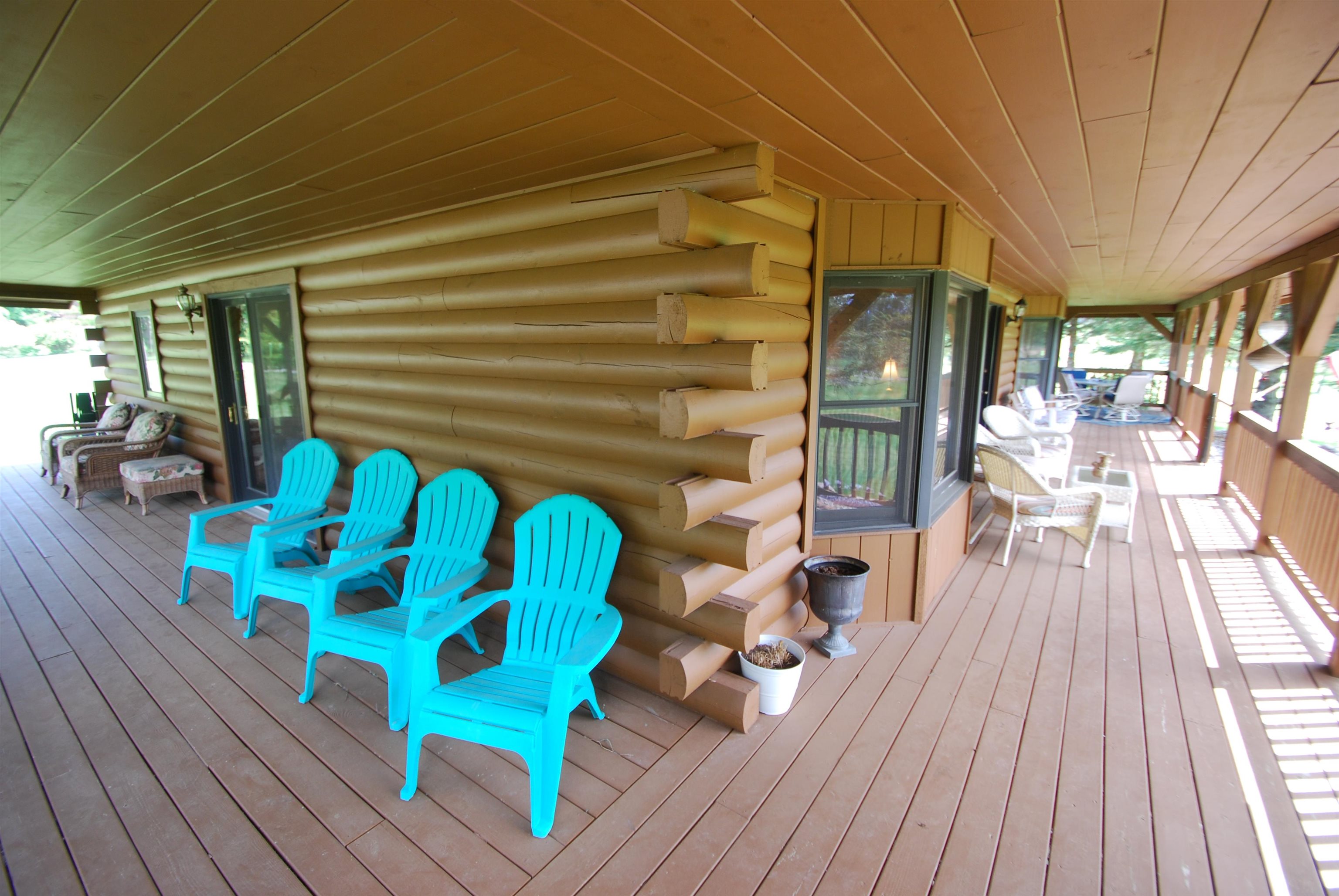 5592 Linksview Way Gladwin, MI 48624 - Photo 4 of 87 1947550-05f6d3ba-8782-4b68-8750-0b6cf55d0a44.JPG
