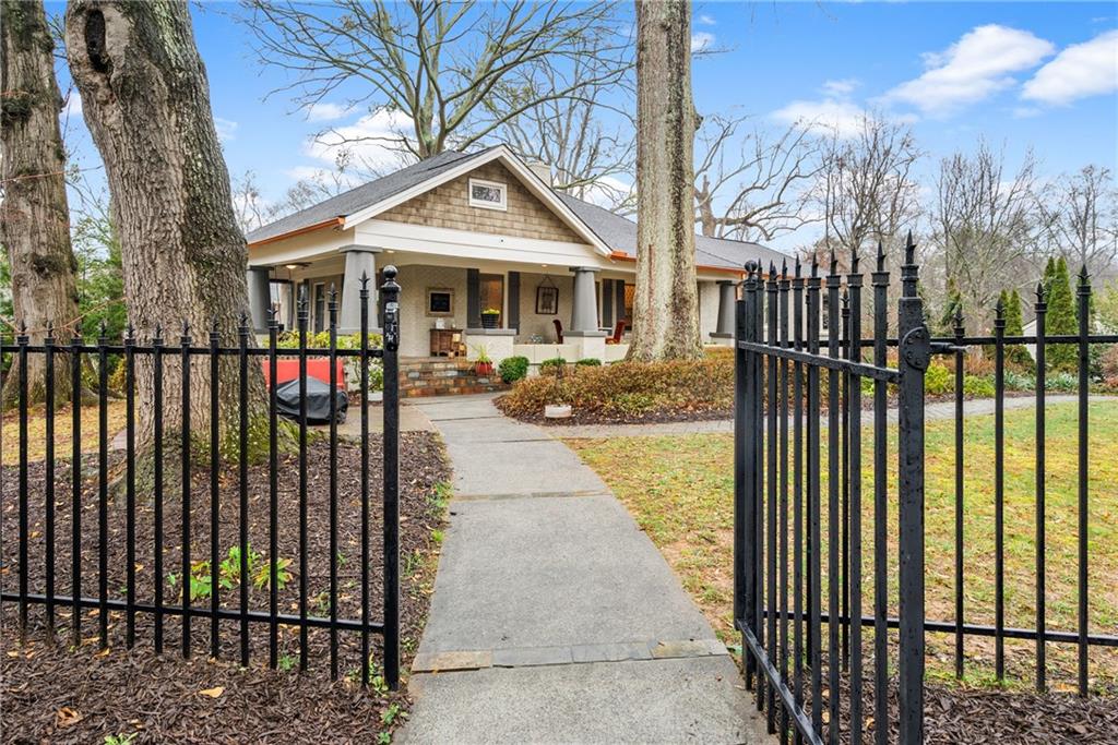 2262 Ridgedale Road Northeast Atlanta, GA 30317 - Photo 5 of 51 Gallery Image 5