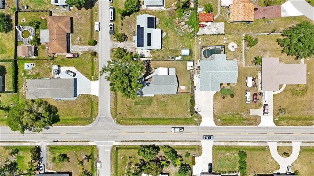 18601 Geranium Road Fort Myers, FL 33967 - Photo 27 of 34 front view of a building
