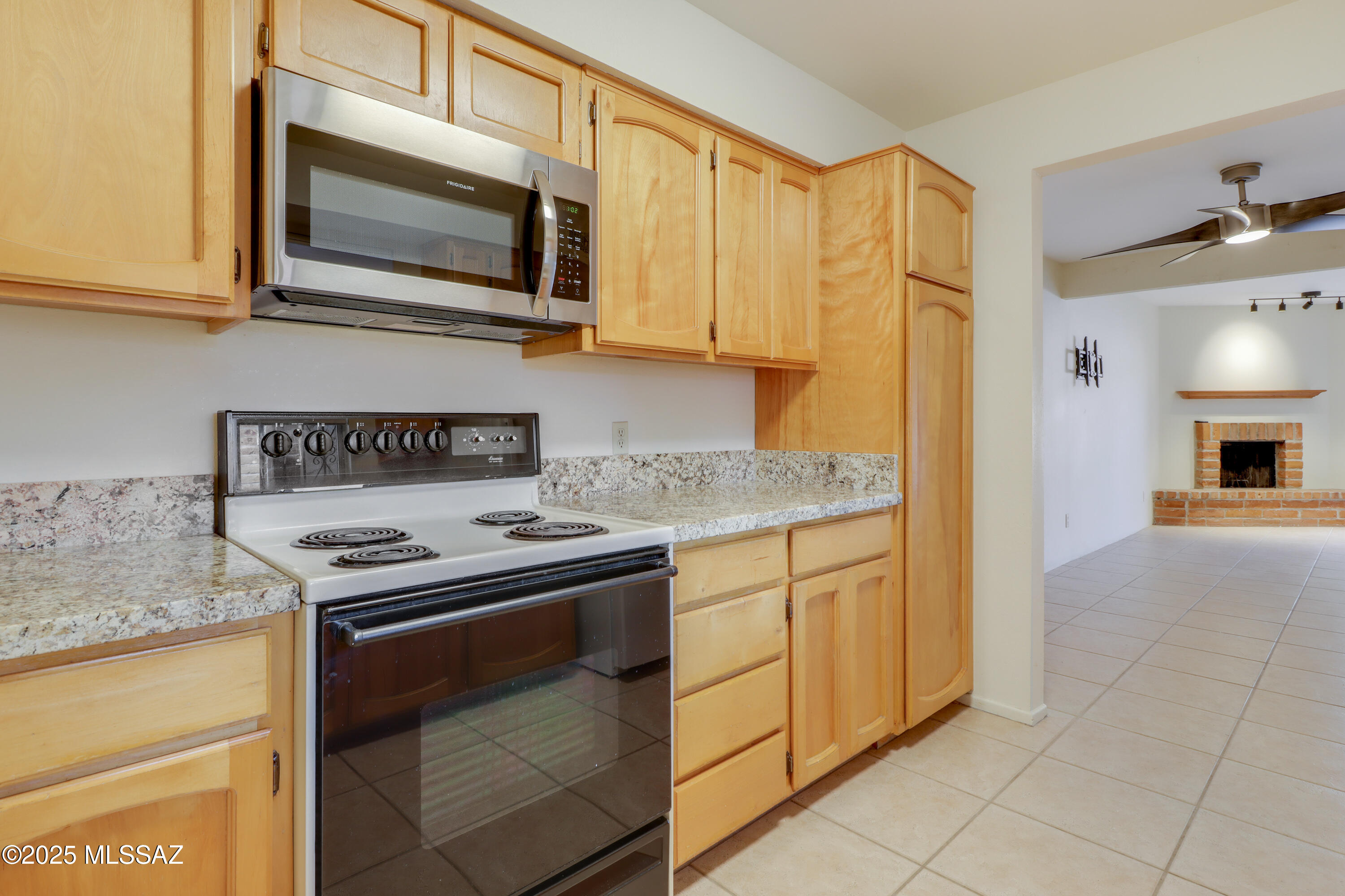 4223 East Presidio Road Tucson, AZ 85712 - Photo 11 of 32 Gallery Image 11