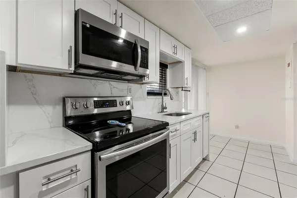 $175,000 | 7902 Citrus Drive, Unit 254, Temple Terrace, FL 33637