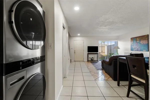$175,000 | 7902 Citrus Drive, Unit 254, Temple Terrace, FL 33637
