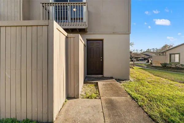 $175,000 | 7902 Citrus Drive, Unit 254, Temple Terrace, FL 33637