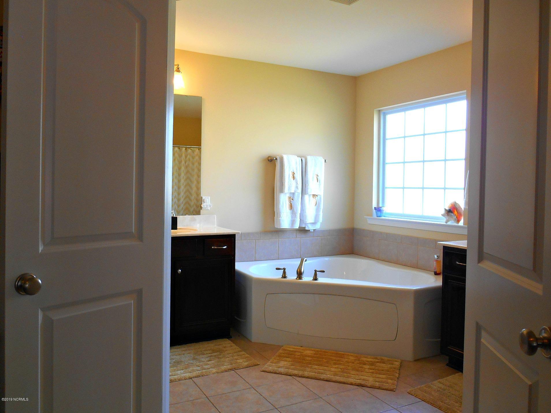 4384 Frying Pan Road Southeast Southport, NC 28461 - Photo 20 of 29 DSCN2821