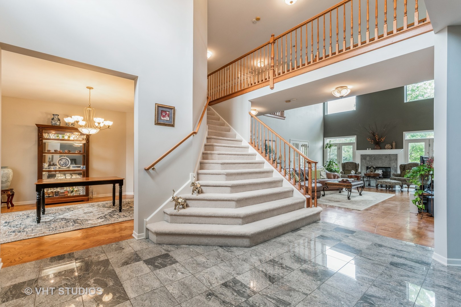 190 Janes Loop Highwood, IL 60040 - Photo 3 of 34 a view of entryway and hall