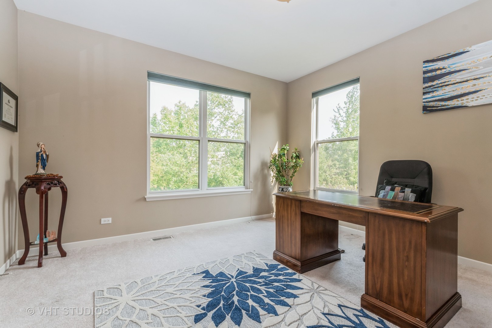 190 Janes Loop Highwood, IL 60040 - Photo 9 of 34 a room with furniture and a window