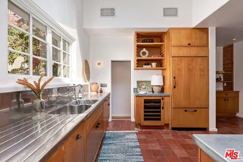 $3,995,000 | 3124 Belden Drive, Los Angeles, CA 90068