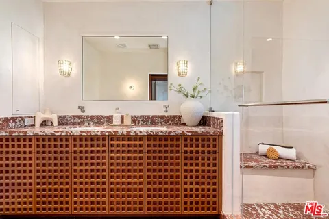 $3,995,000 | 3124 Belden Drive, Los Angeles, CA 90068