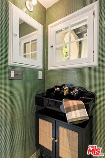 $3,995,000 | 3124 Belden Drive, Los Angeles, CA 90068