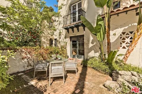 $3,995,000 | 3124 Belden Drive, Los Angeles, CA 90068
