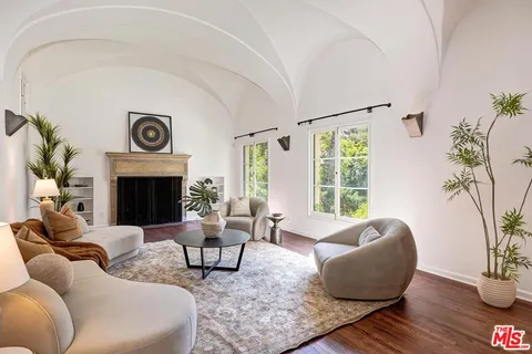 $3,995,000 | 3124 Belden Drive, Los Angeles, CA 90068