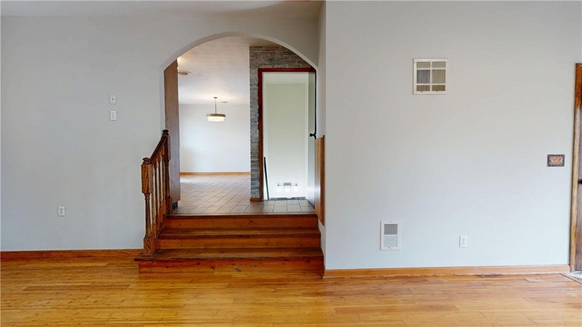 11627 Catlin Homer Road Catlin, IL 61817 - Photo 10 of 46 Gallery Image 10