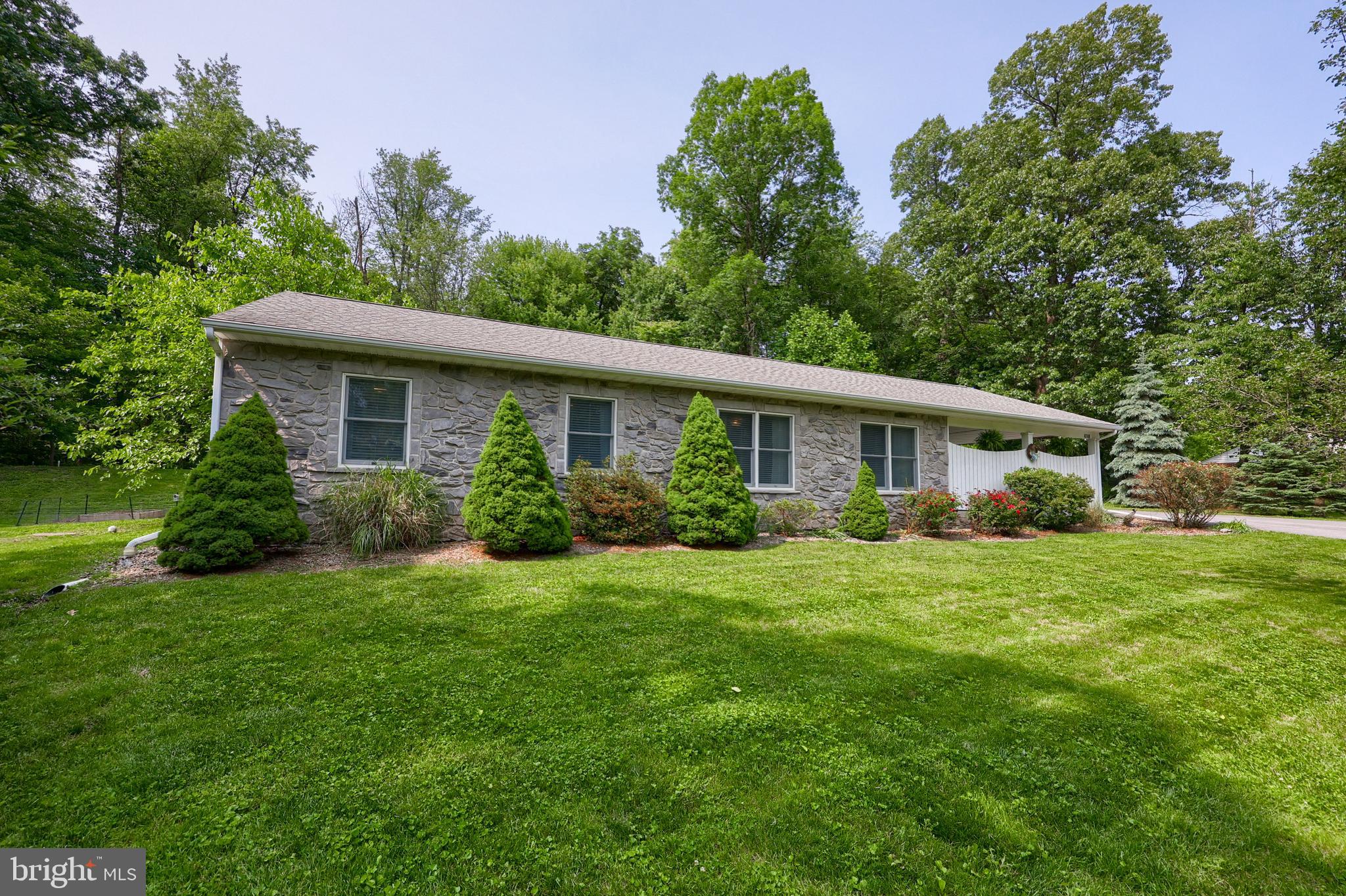 4748 Ridge Road Elizabethtown, PA 17022 - Photo 3 of 41 Gallery Image 3
