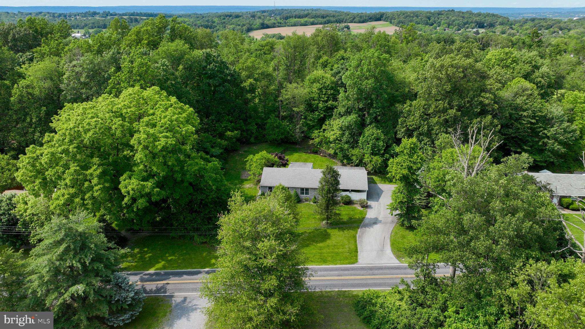 4748 Ridge Road Elizabethtown, PA 17022 - Photo 7 of 41 Gallery Image 7