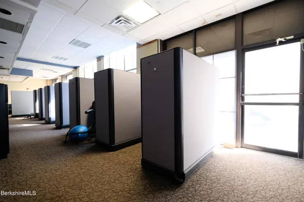 $14 | 116 North Street, Pittsfield, MA 01201