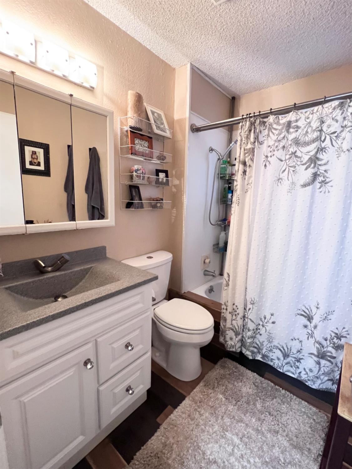 60 Cap Rock Road Spur, TX 79370 - Photo 15 of 21 Bathroom