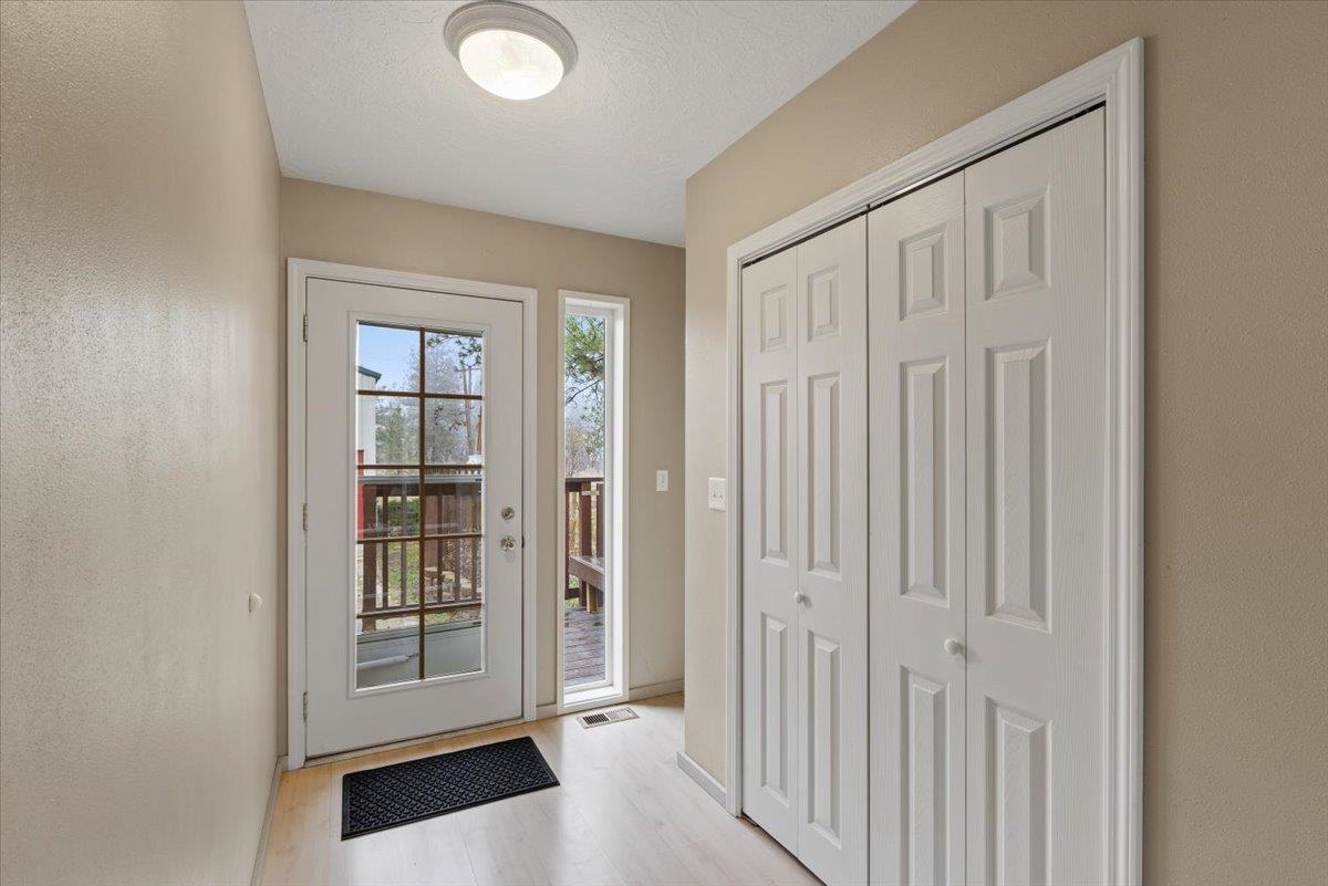 1423 North Grove Road Spokane, WA 99224 - Photo 3 of 43