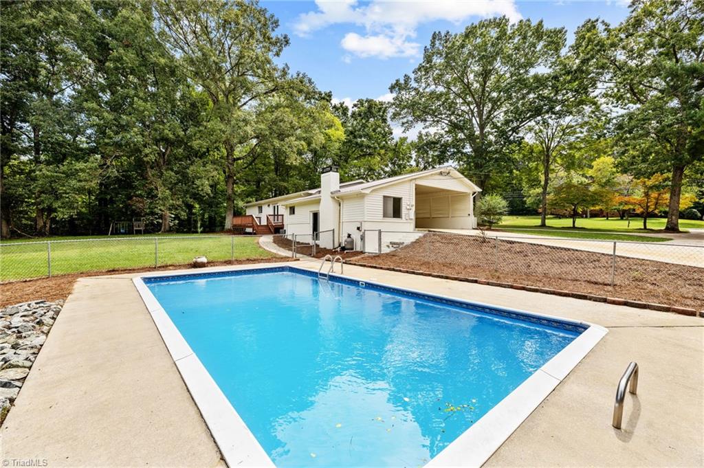 1979 Sullivan Road Thomasville, NC 27360 - Photo 42 of 46