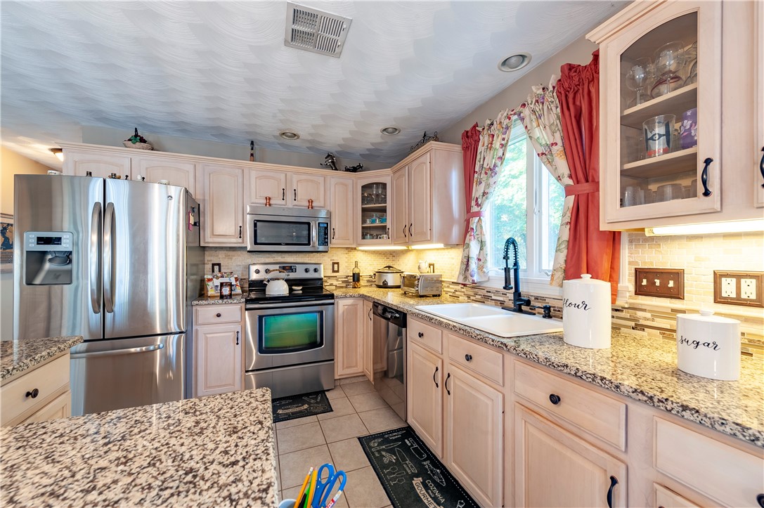 31 Old River Road Lincoln, RI 02865 - Photo 2 of 38