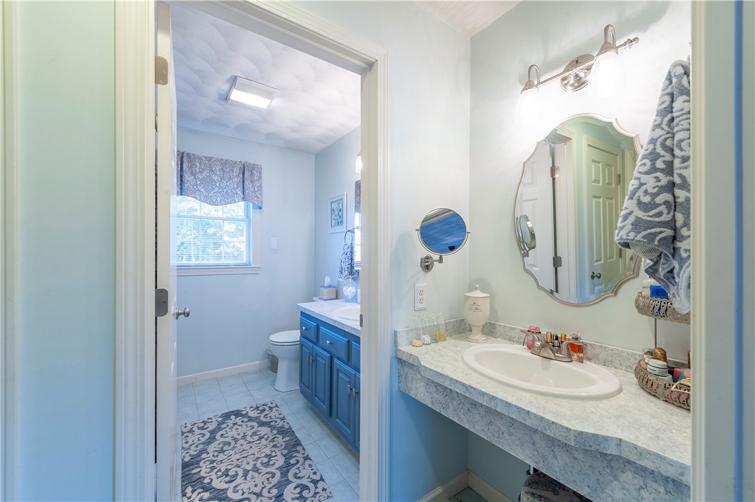31 Old River Road Lincoln, RI 02865 - Photo 25 of 38