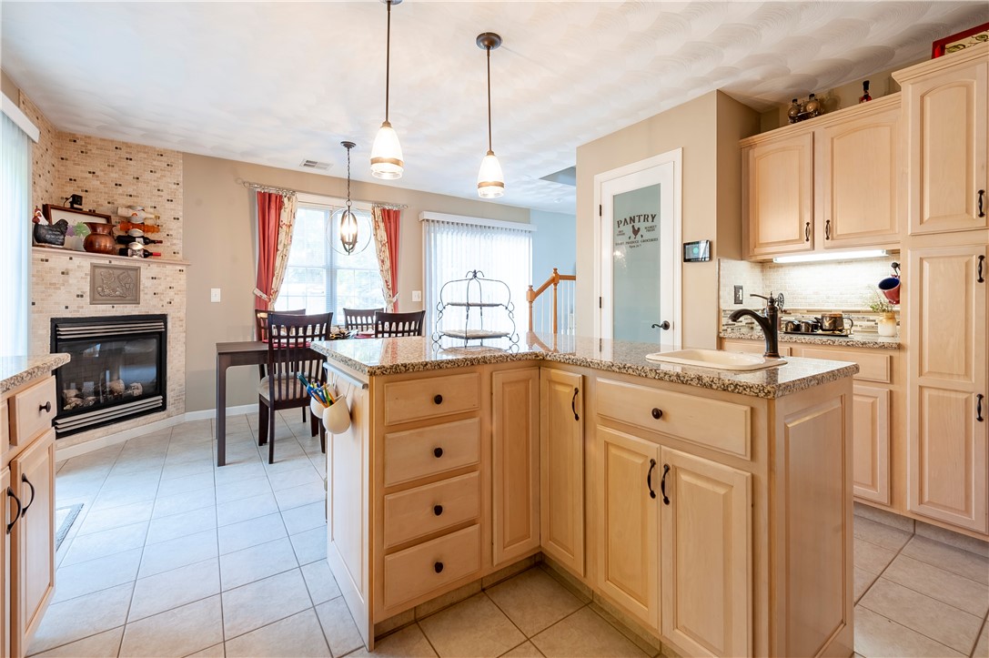 31 Old River Road Lincoln, RI 02865 - Photo 5 of 38